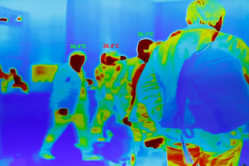 Misurazione della temperatura delle persone con sistema infrarossi