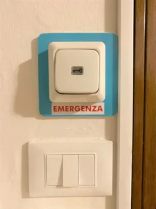 Tasto di emergenza